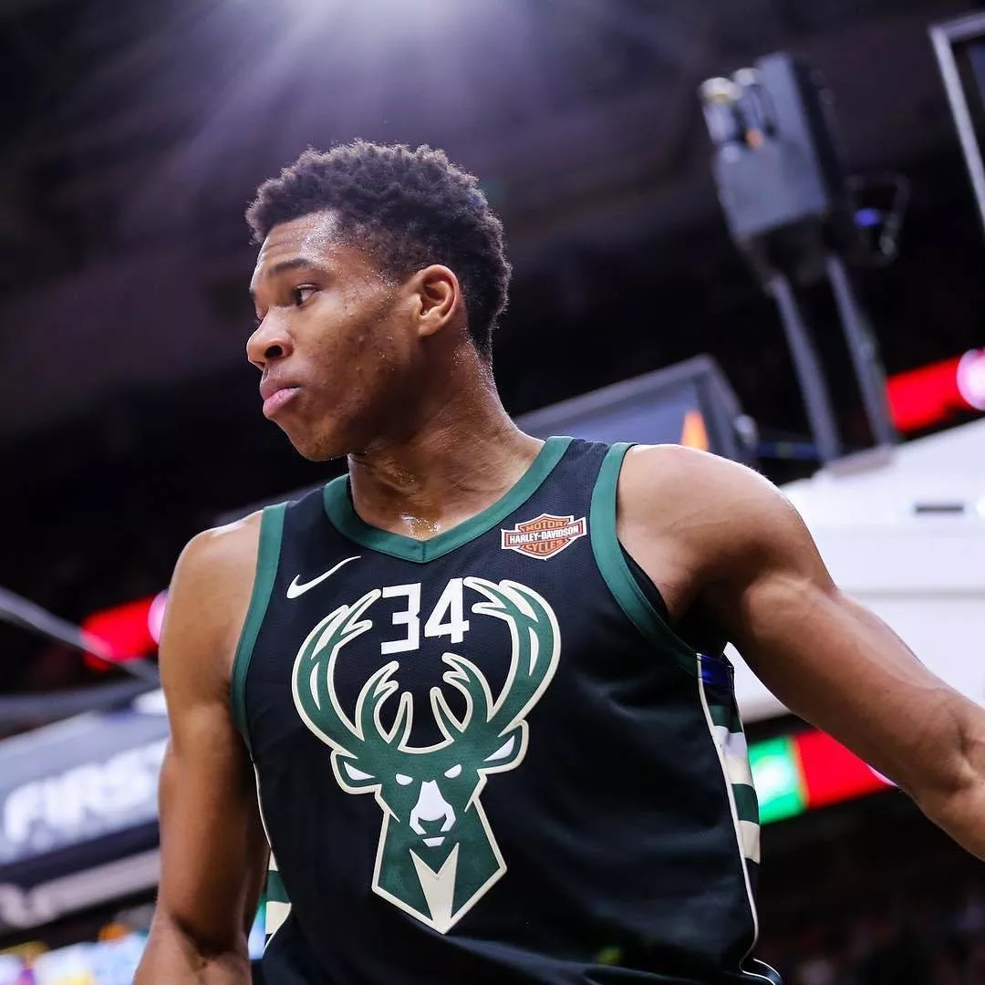 维金斯生涯第38次正负值低于-25，NBA同期历史最多