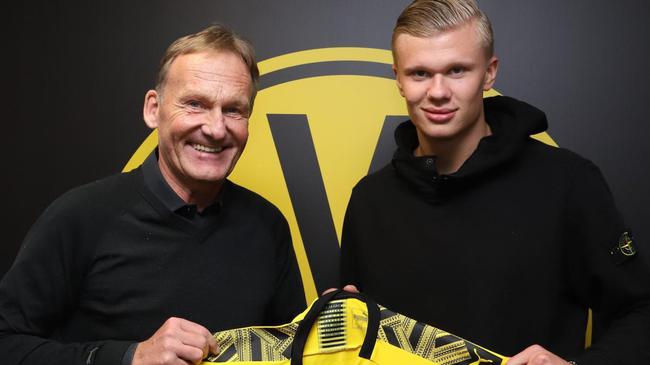 图片报：穆西亚拉已进行射门训练，复出计划仍定于明年1月