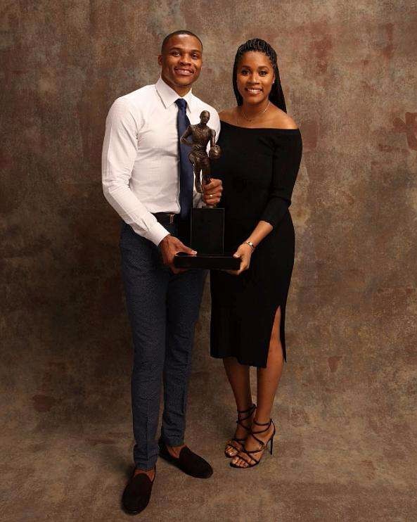 华裔老板挥“棒” 黄健华将力助中国青少年棒球