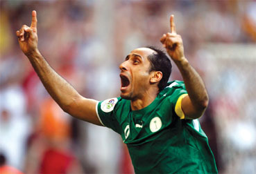 河南队祝贺重庆铜梁龙冲超：中超赛场将因你们的到来更加精彩