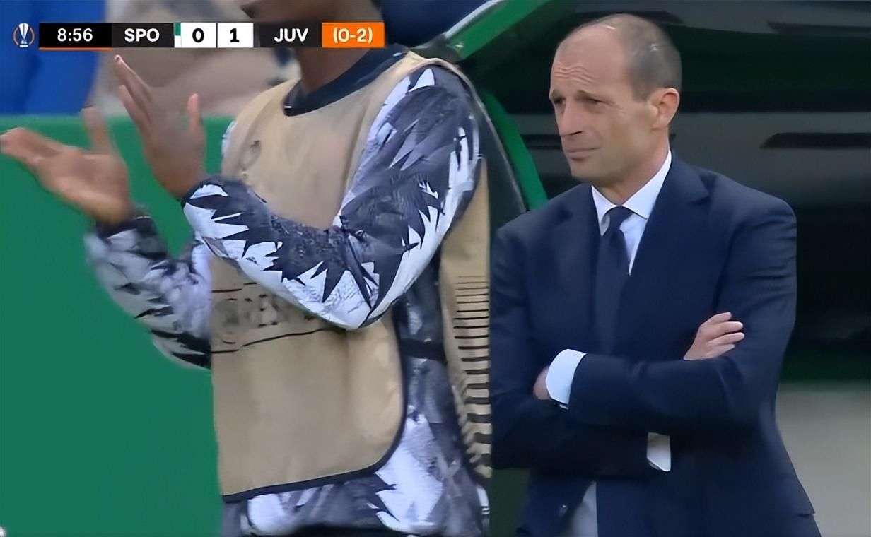 阿莫林解释曼联安排中卫罚点球：前锋射门真不如后卫，进球不够多曼联前锋射门真不如后卫！中卫罚点球加纳乔无缘，阿莫林解释理由。