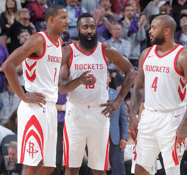 拓媒：杨瀚森面对艰难的对位但从未退缩，这对他算是一种胜利