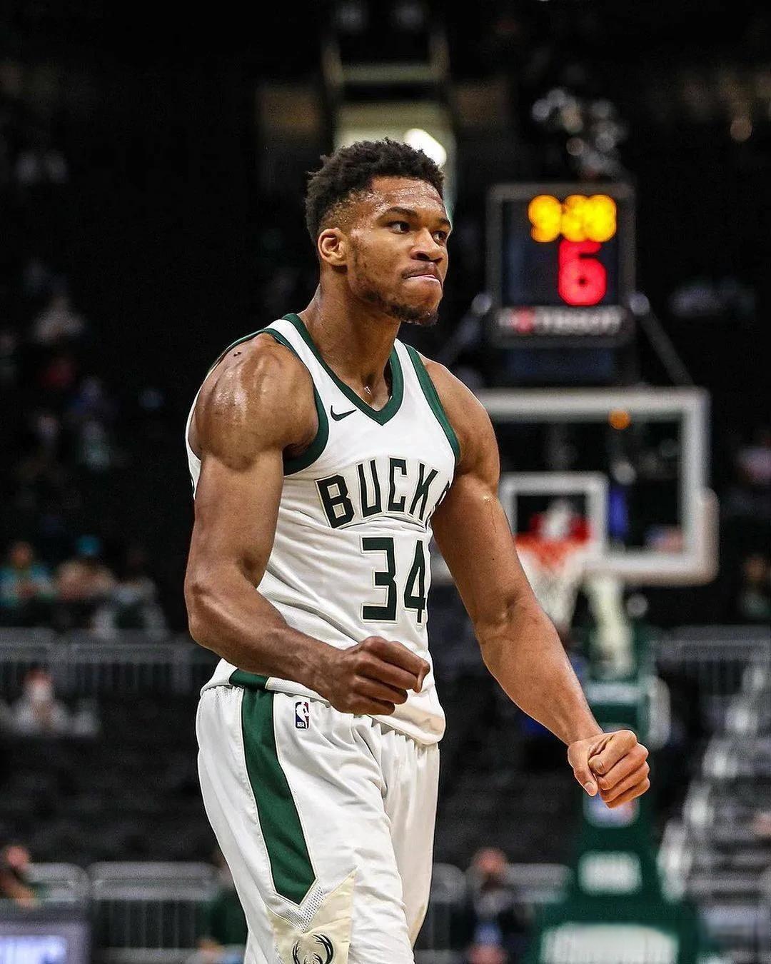 全市场：国米等待卢克曼进展同时考虑后卫引援，首选是莱昂尼