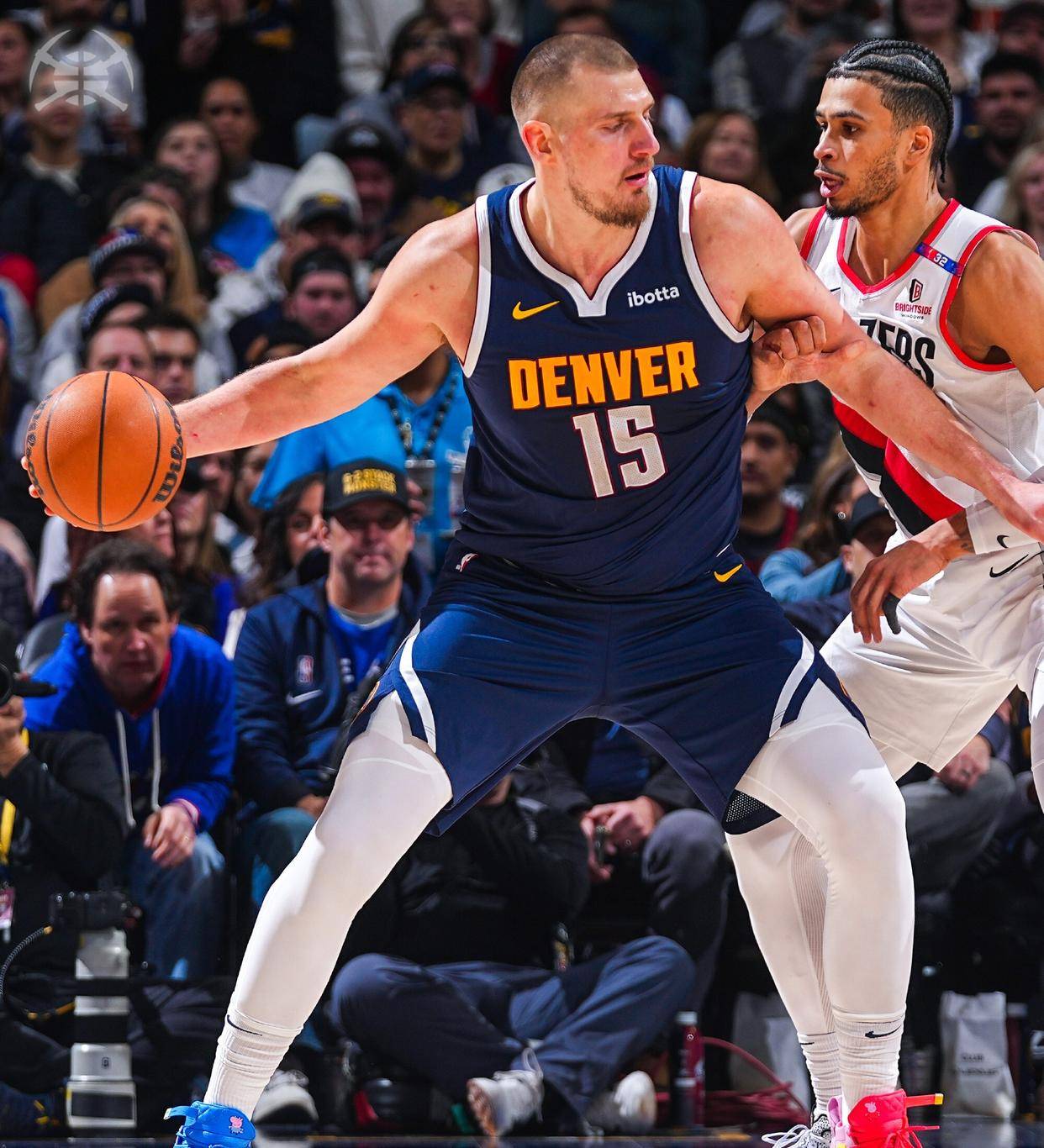 2015年8月：水手队岩隈久志对阵金莺投出无安打比赛，日本投手第二人。